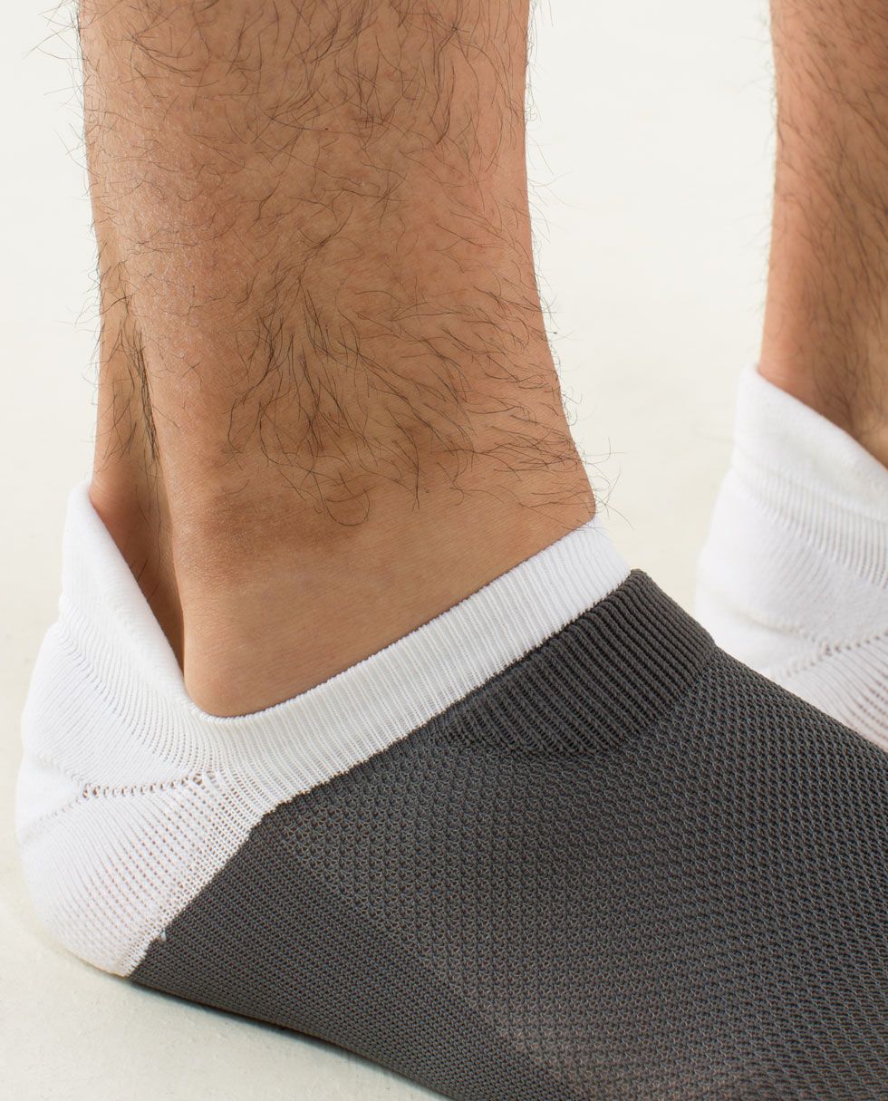 Mens Ultimate No Show Run Sock