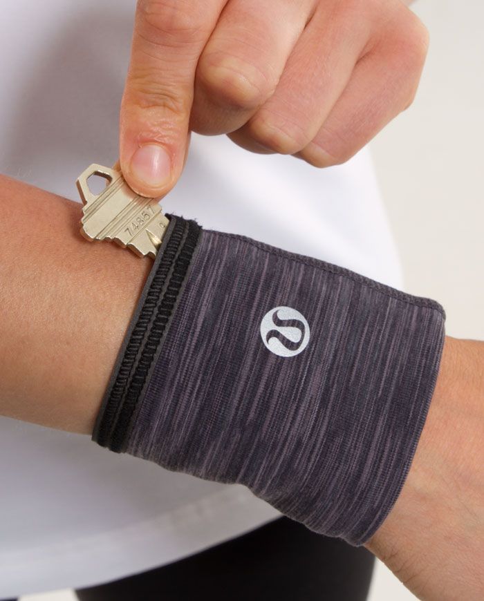 Brisk Run Key Cuff            