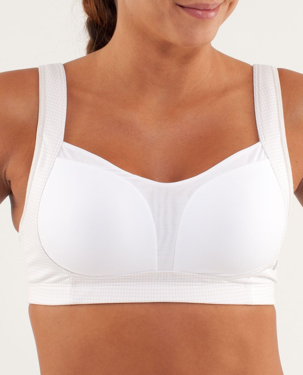 Women better off without bras - says a male scientist