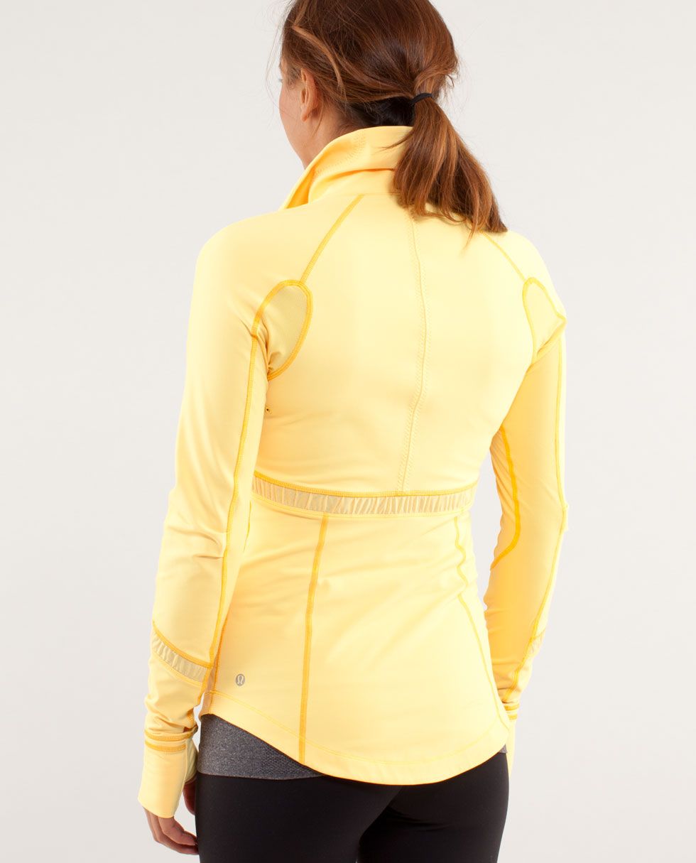RUN:Reflect Pullover