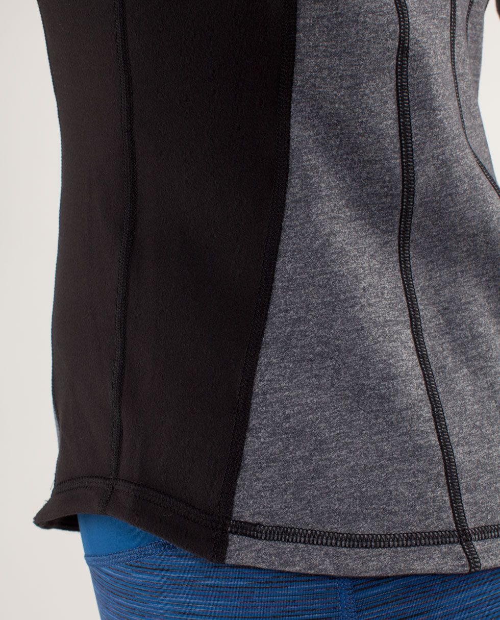 RUN:U-Turn Pullover