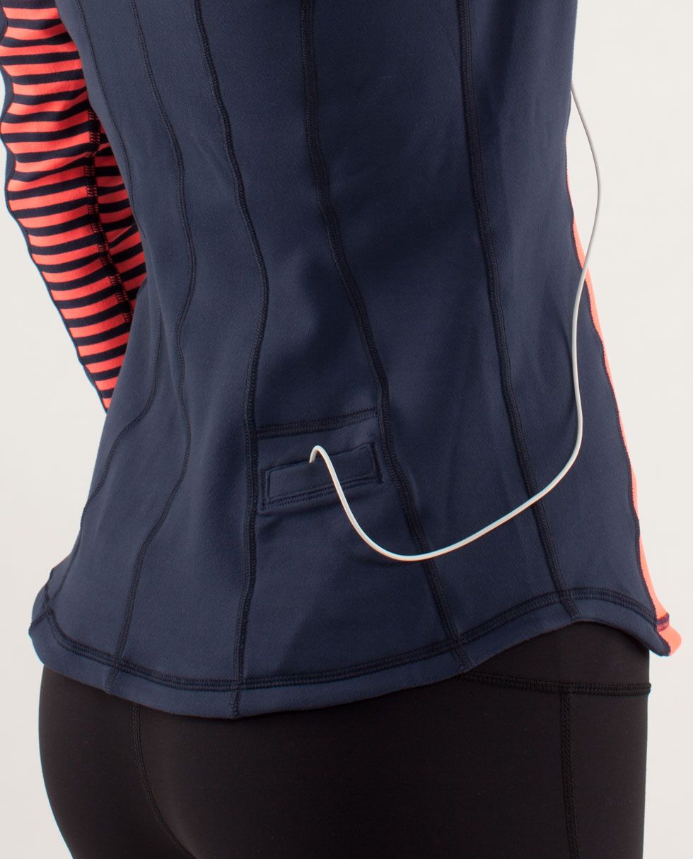 RUN:U-Turn Pullover