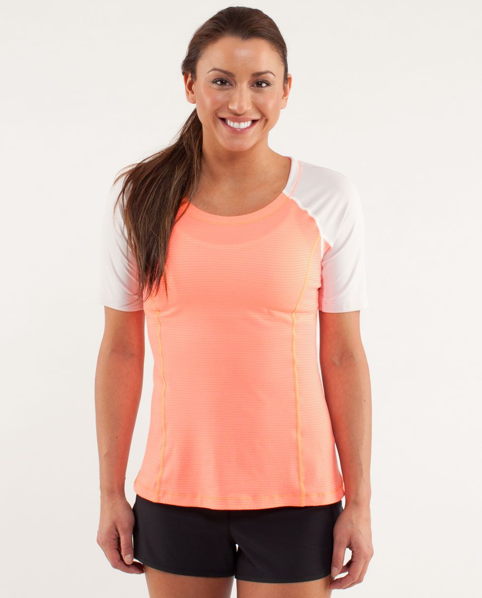 RUN:Turn It Up Tee