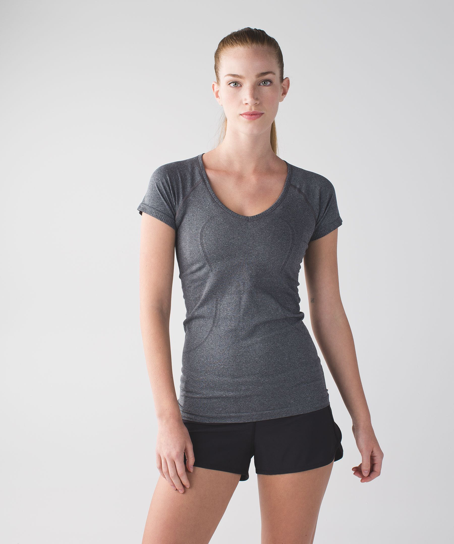 RUN:Swiftly Tech V Neck