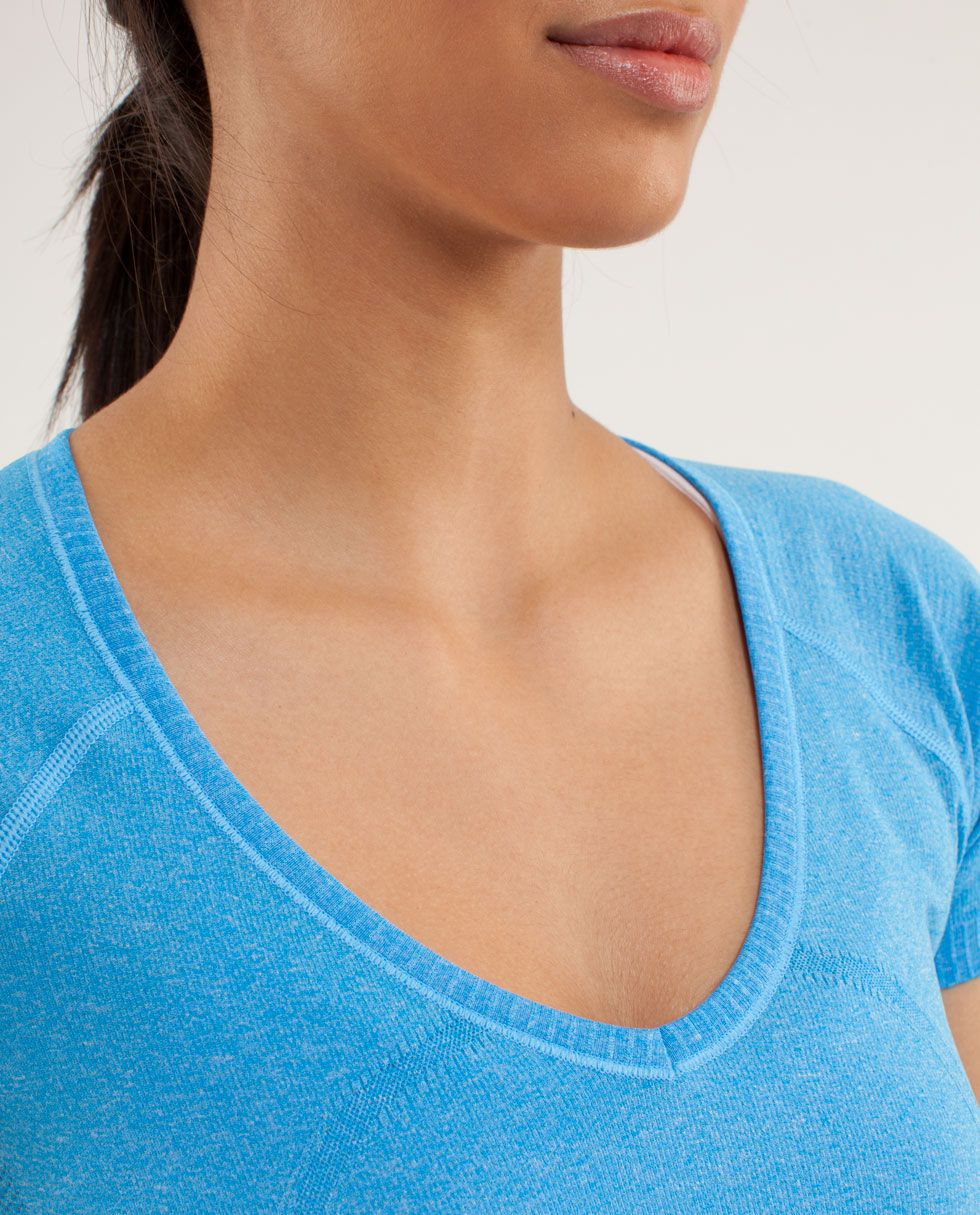 RUN:Swiftly Tech V Neck
