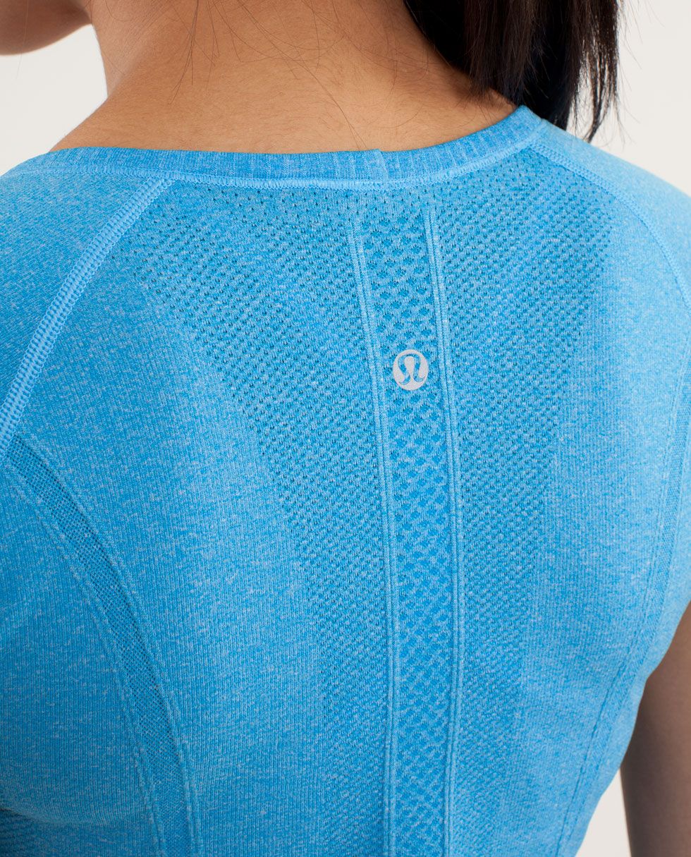 RUN:Swiftly Tech V Neck