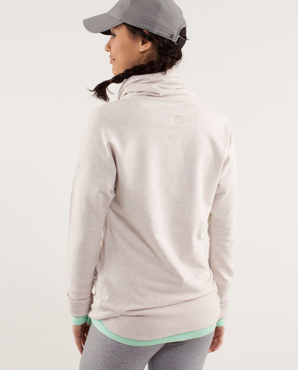 Rest Day Pullover