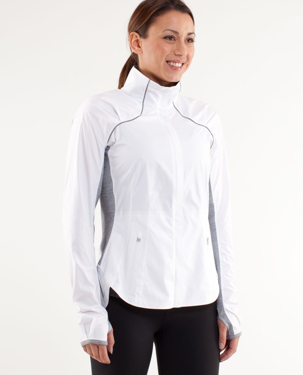 RUN: Essential Jacket II      