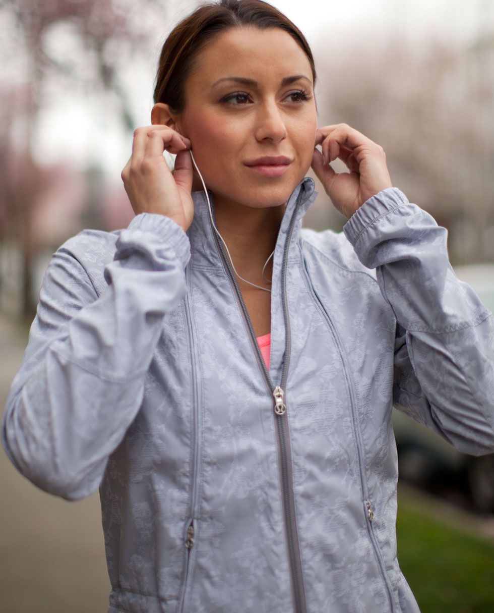 RUN: Travel to Track Jacket   