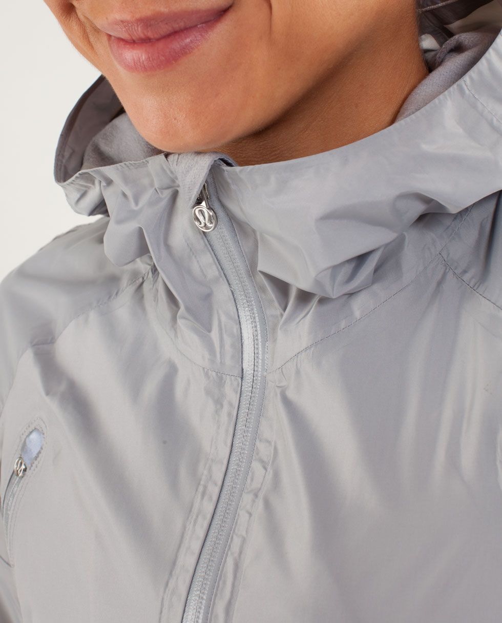 RUN:Make It Rain Jacket