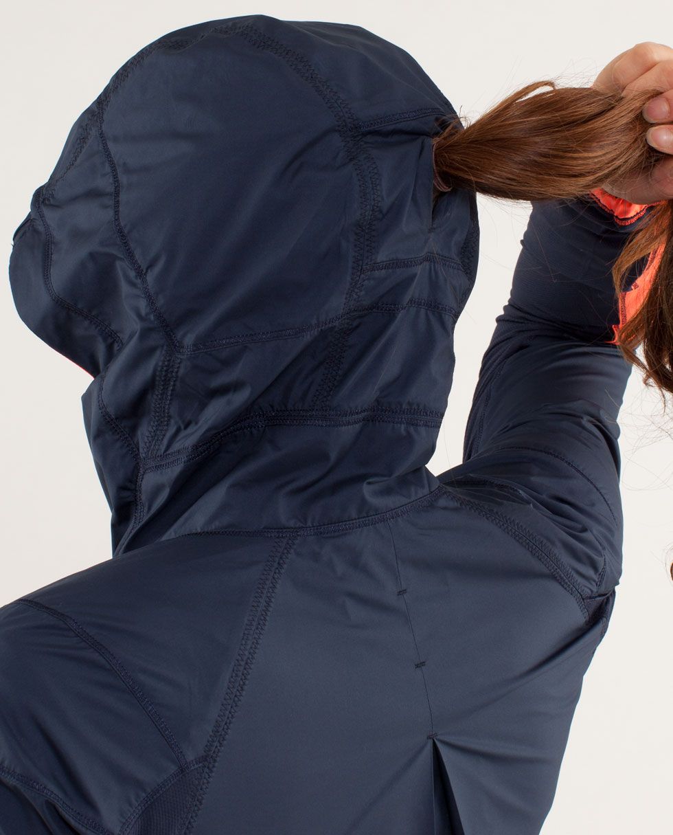 RUN:Get Up And Glow Jacket