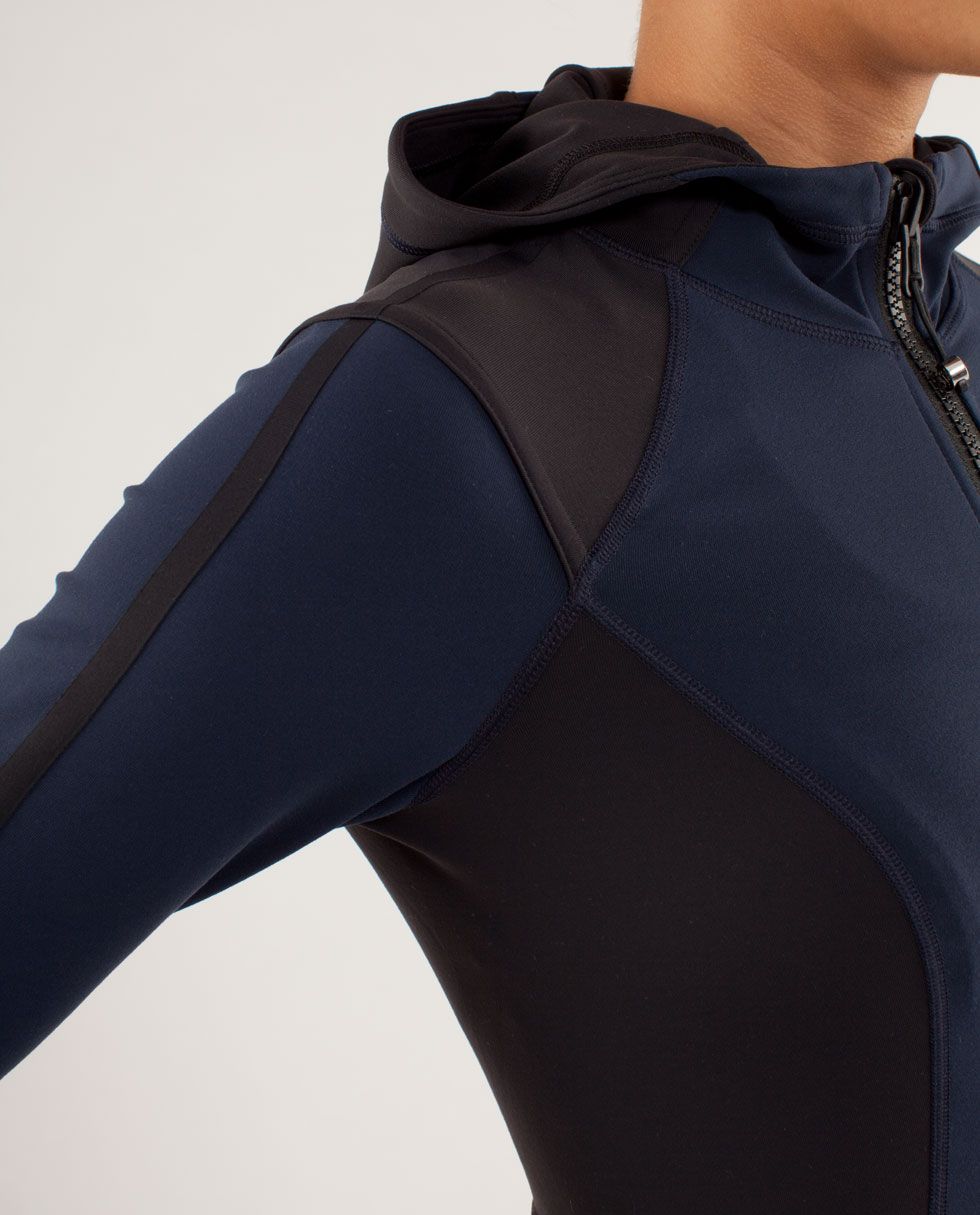 Studio Surf Jacket