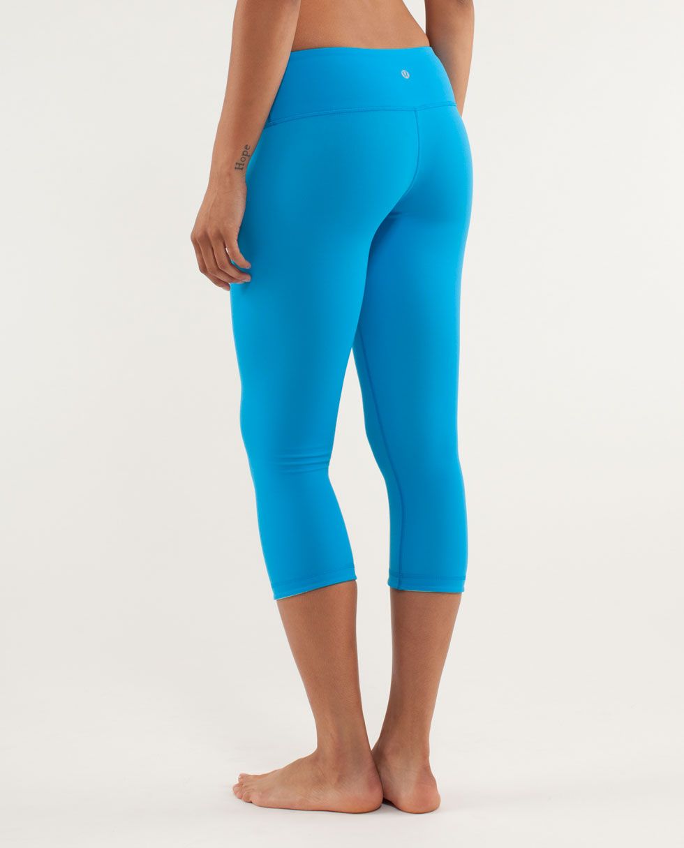 Wunder Under Crop*RVRS