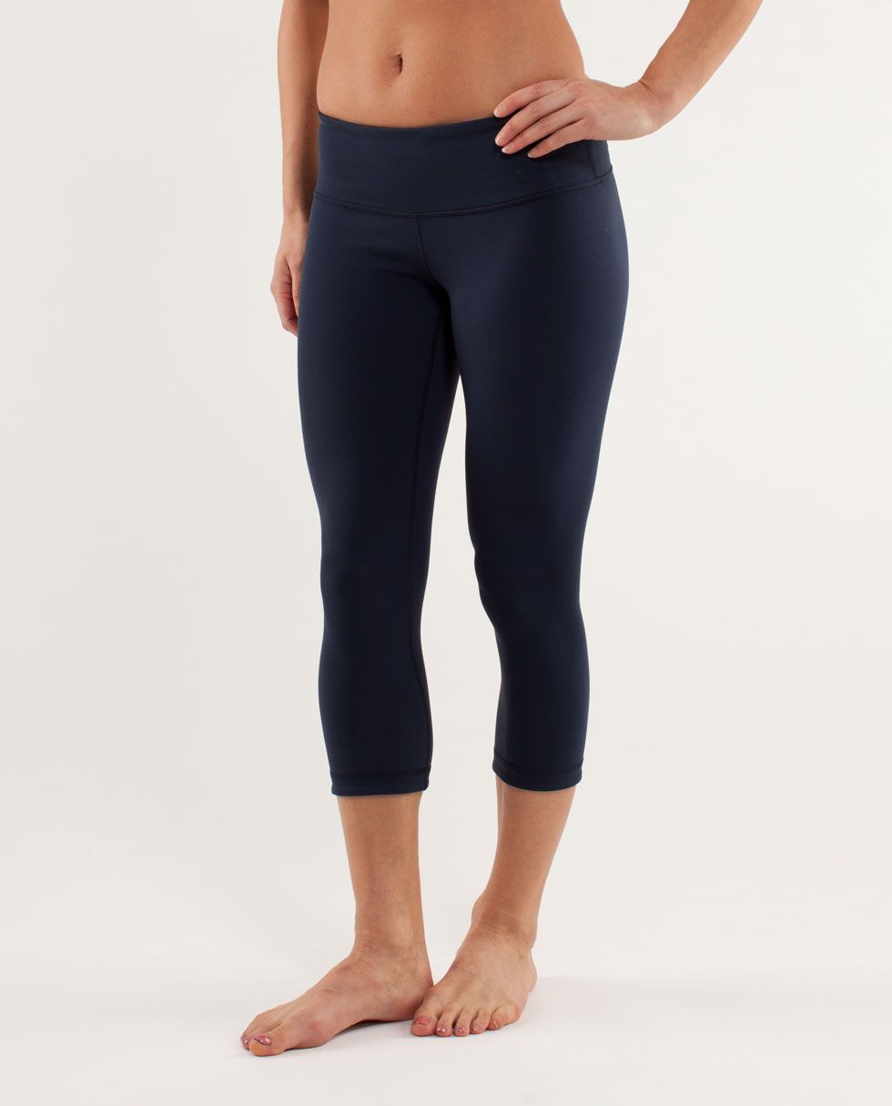 Wunder Under Crop*RVRS