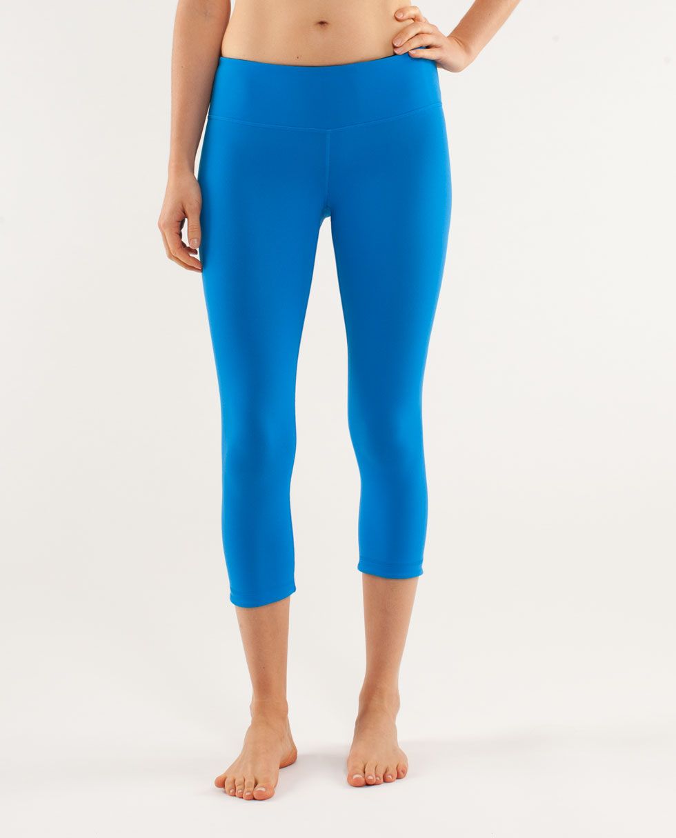 Wunder Under Crop*Rvrs