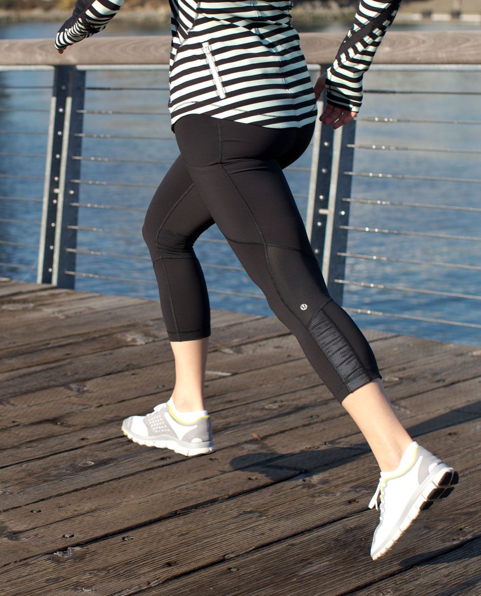 RUN:Reflect Crop