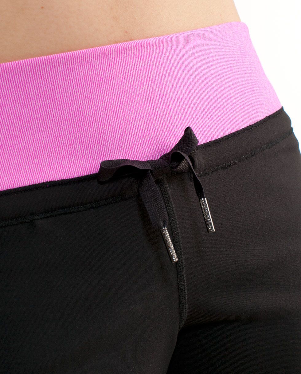 Knock Out Short               