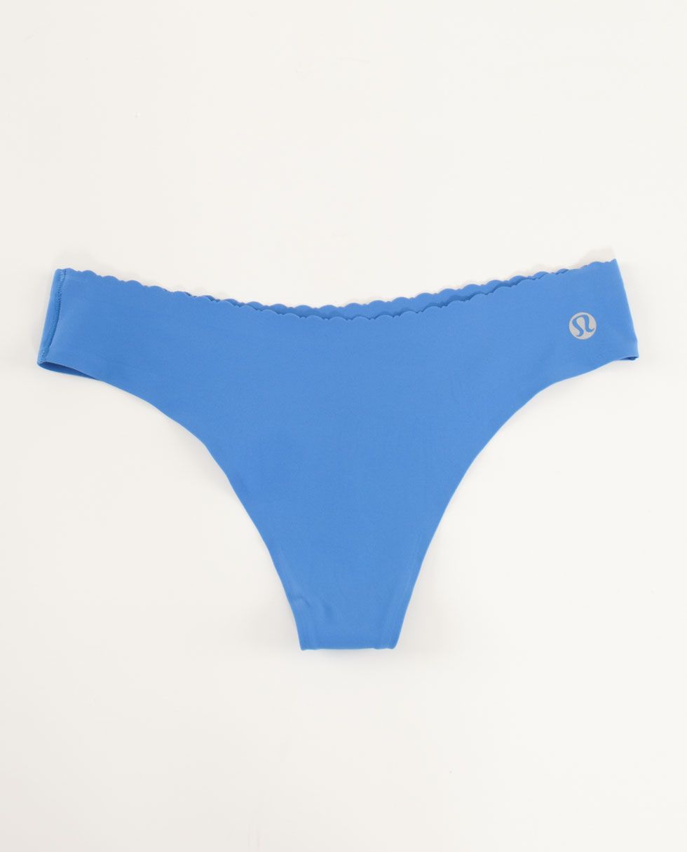 Groovy Thong                  