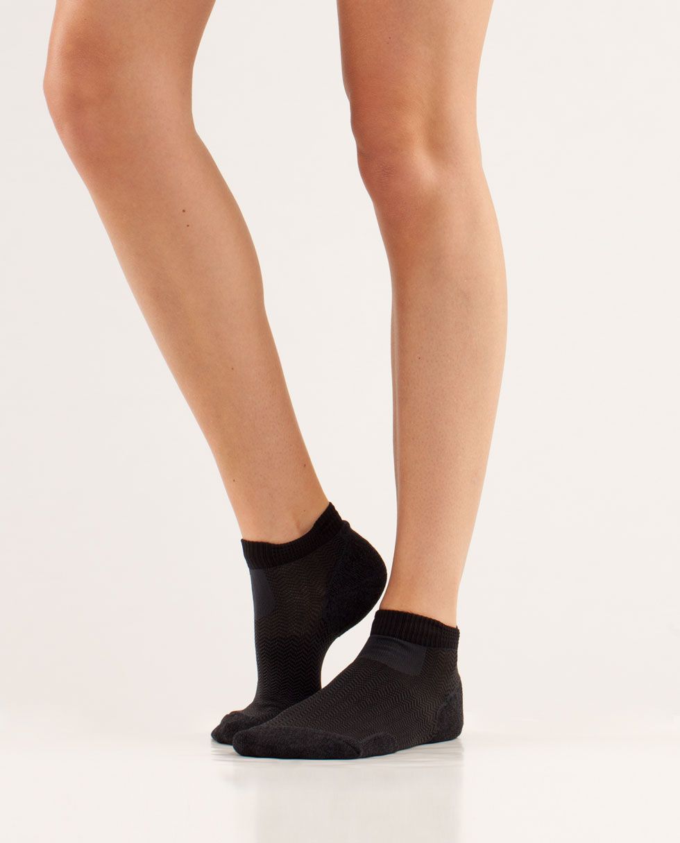 W Ultimate Padded Run Sock