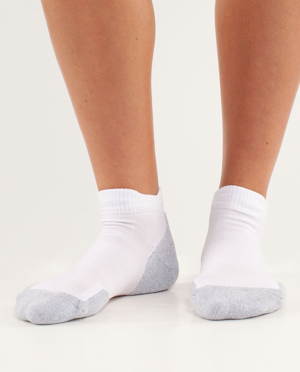 W Ultimate Padded Run Sock