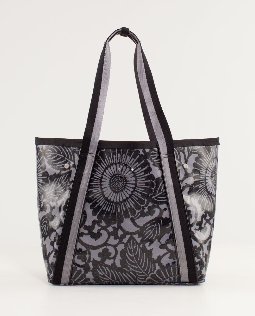 Surf'N'Turf Tote              