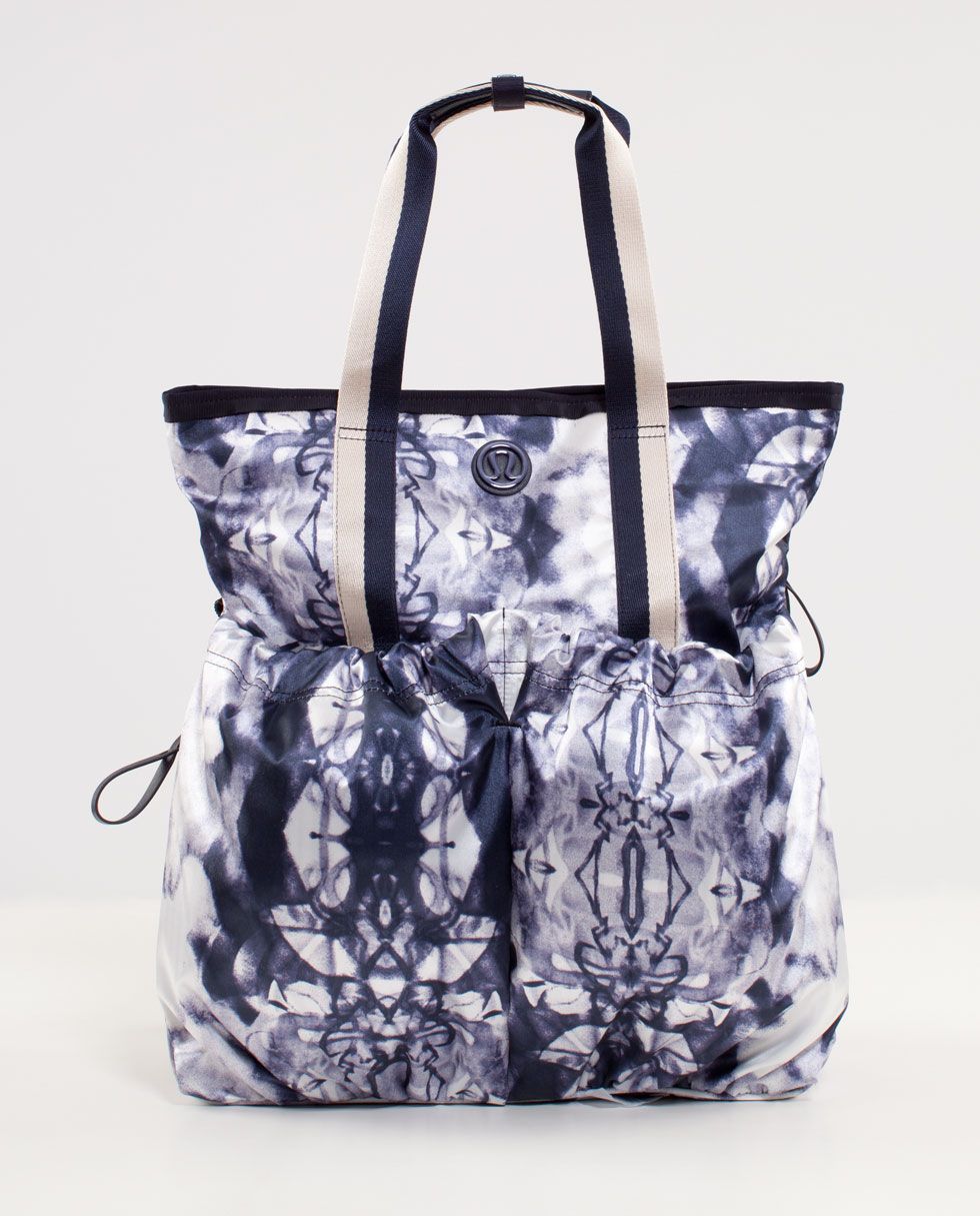Flow and Go Tote              