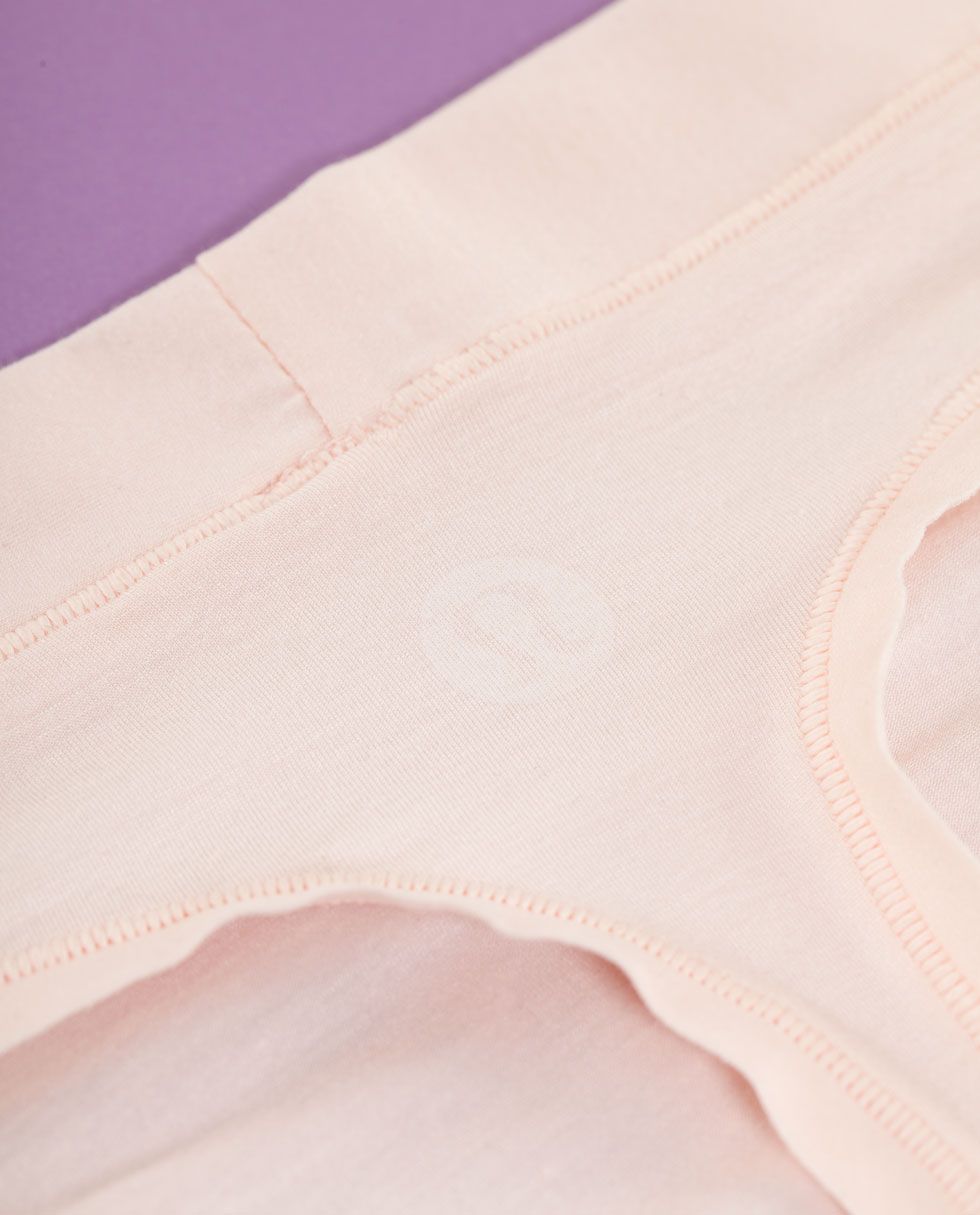 Mula Bandhawear Thong