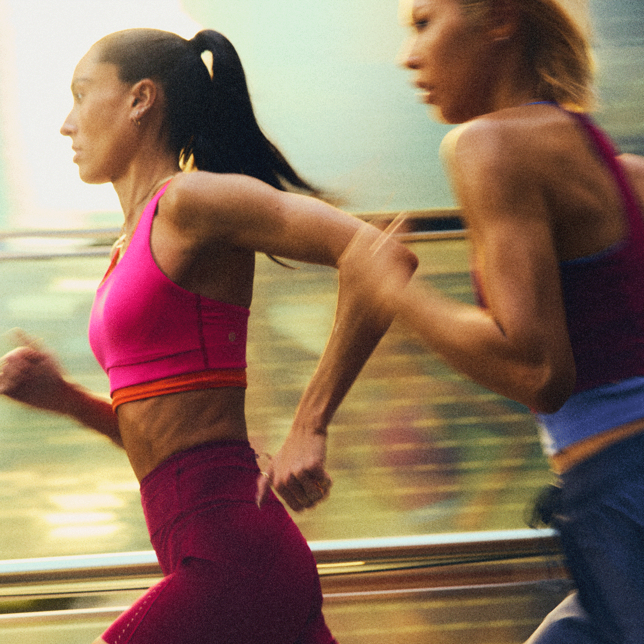 走るたび、世界は静かになる。わずらわしさゼロのFast and Free。