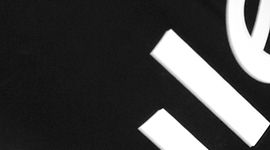 Black/Purist Wordmark White color swatch