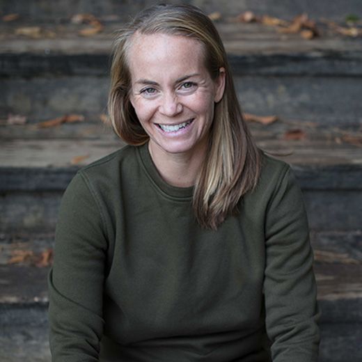 Andrea  &nbsp;Robertson