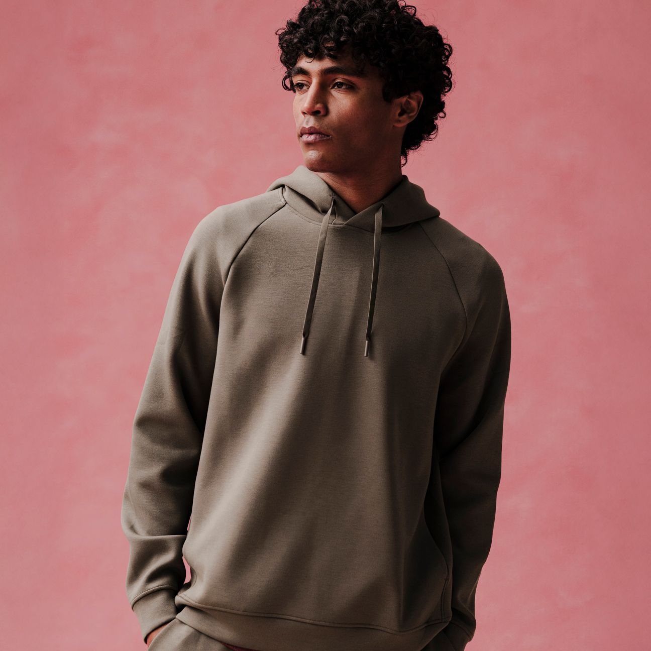 Love at first lounge.