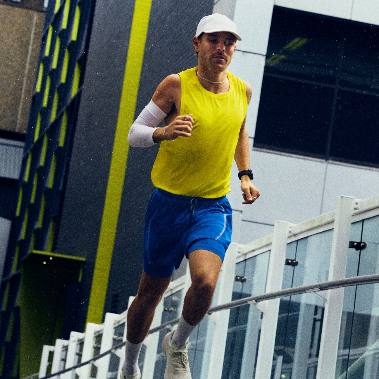 Run lighter. Stay focused.