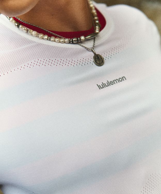 Sweat-proof. No distractions.