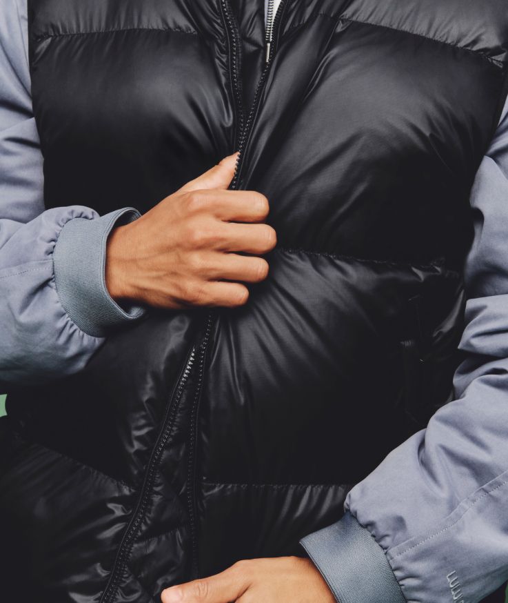 Lululemon フード付きダウンベスト サイズ4 ブラック Always Down パファーベスト | ジャケット&アウター | Lululemon JP