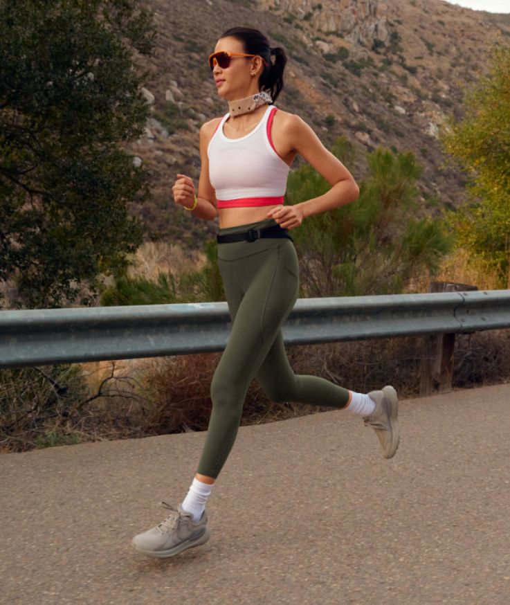 Fast and Free Reflective High-Rise Tight 24