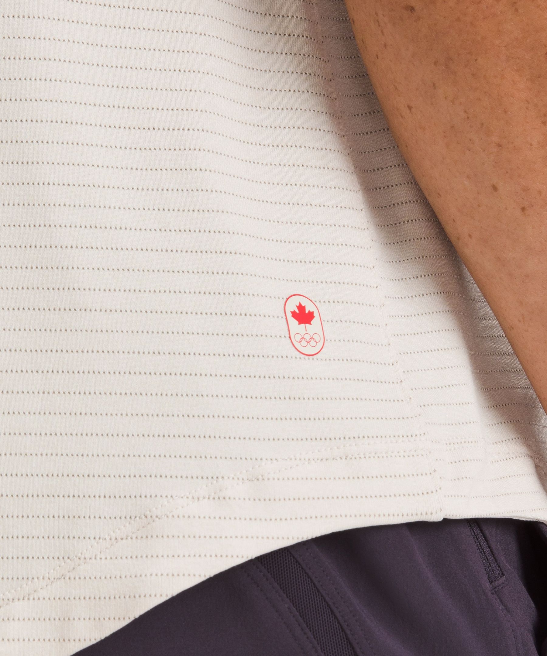 Team Canada License to Train Sleeveless Shirt *COC Logo