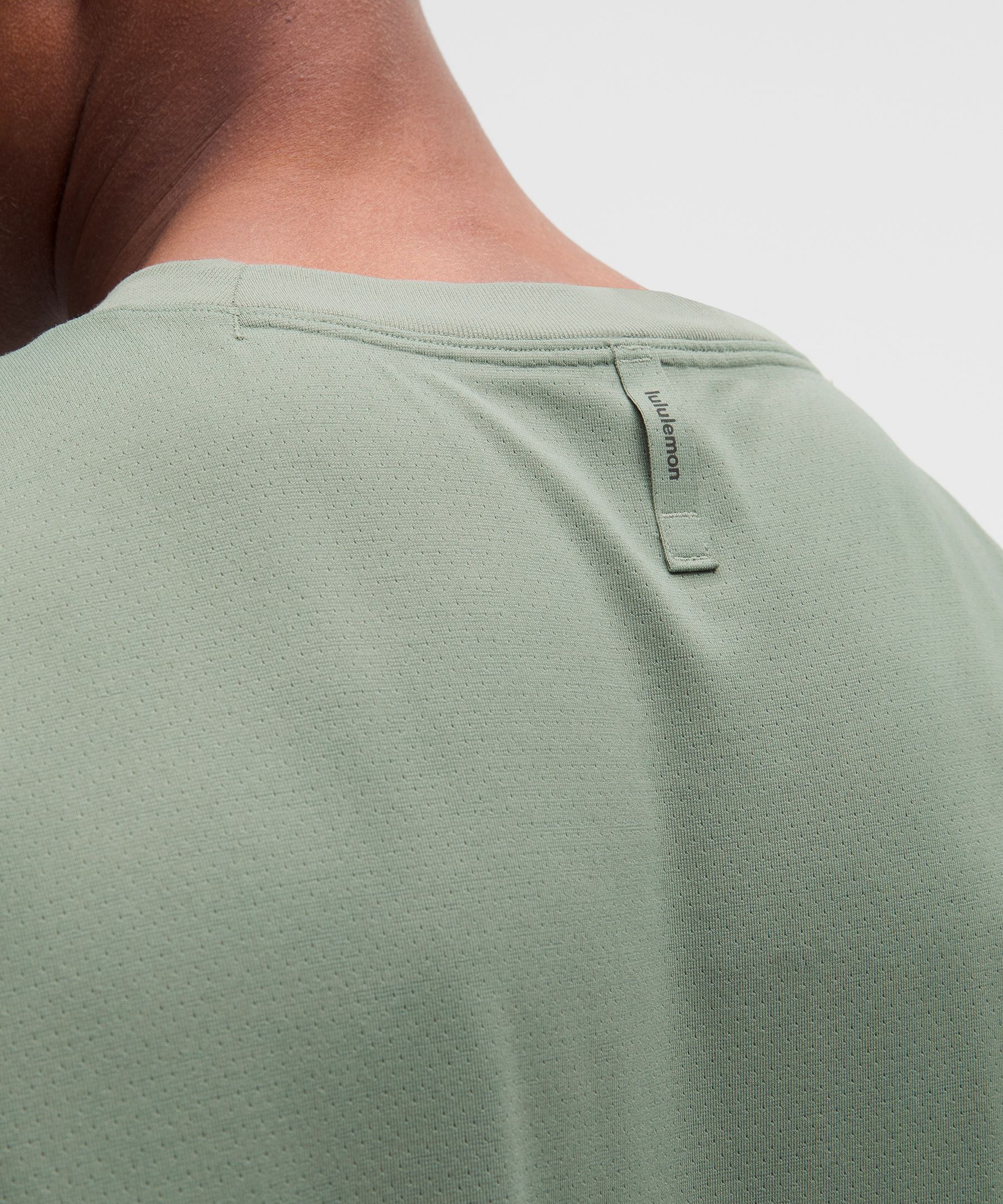 EasySet Training Sleeveless Shirt