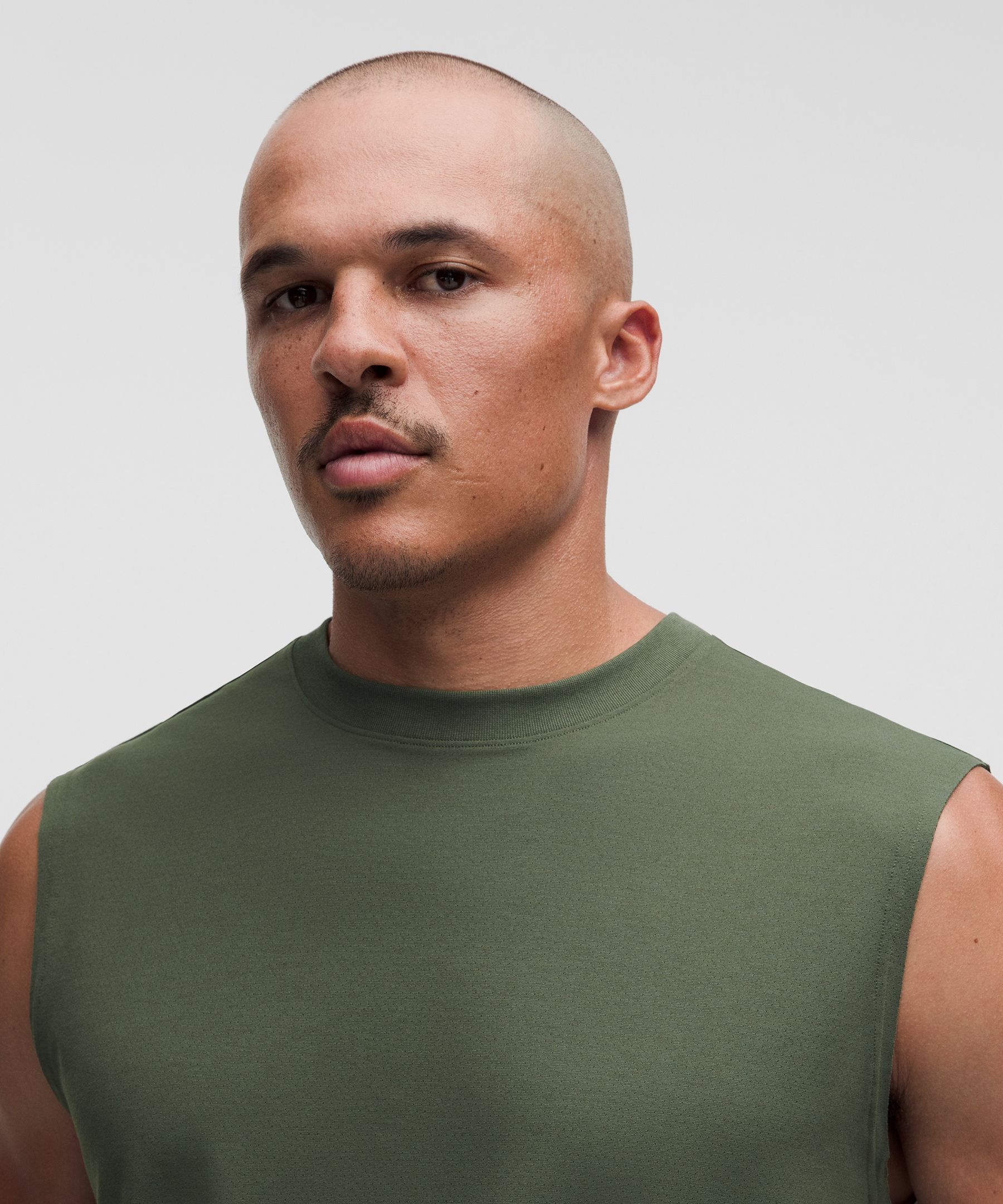 EasySet Training Sleeveless Shirt