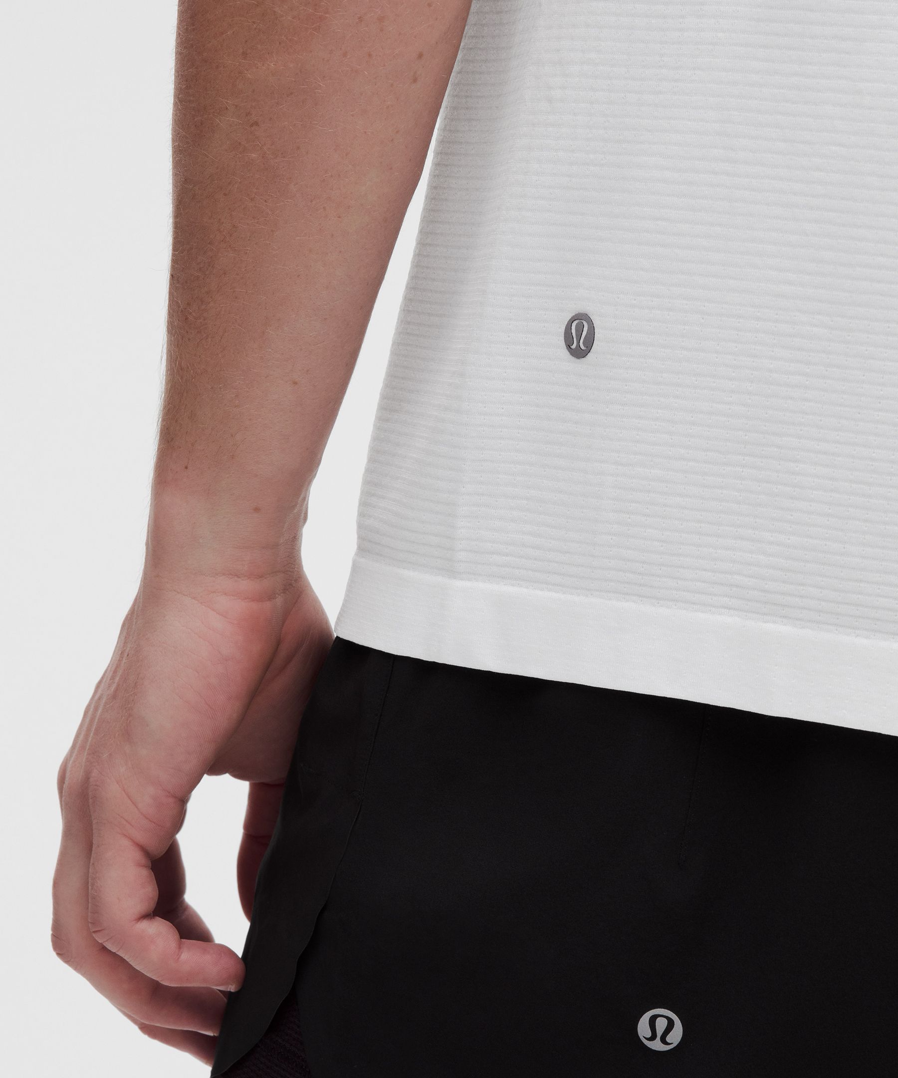 Metal Vent Tech Sleeveless Shirt *Updated Fit