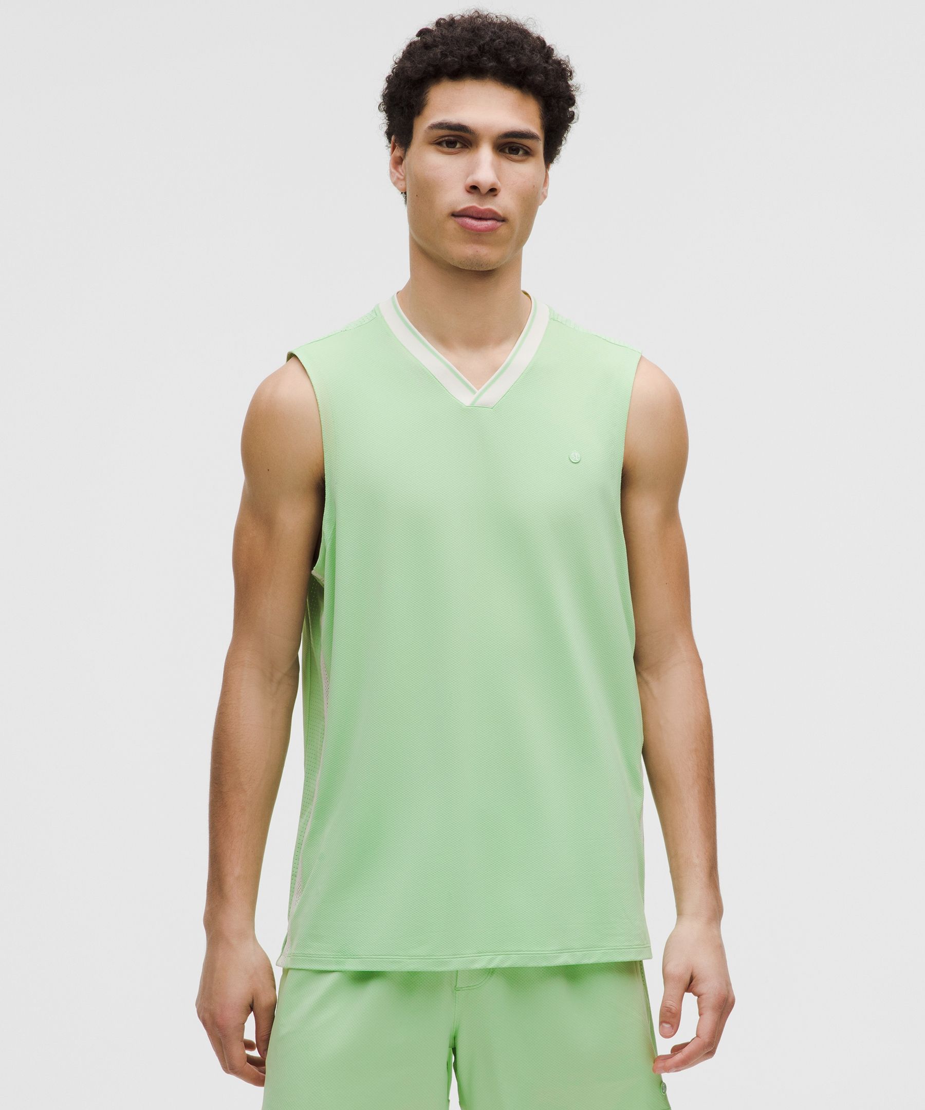 lululemon – Men’s Mesh-Panelled Tennis Sleeveless Shirt – Color Green/Pastel – Size Small