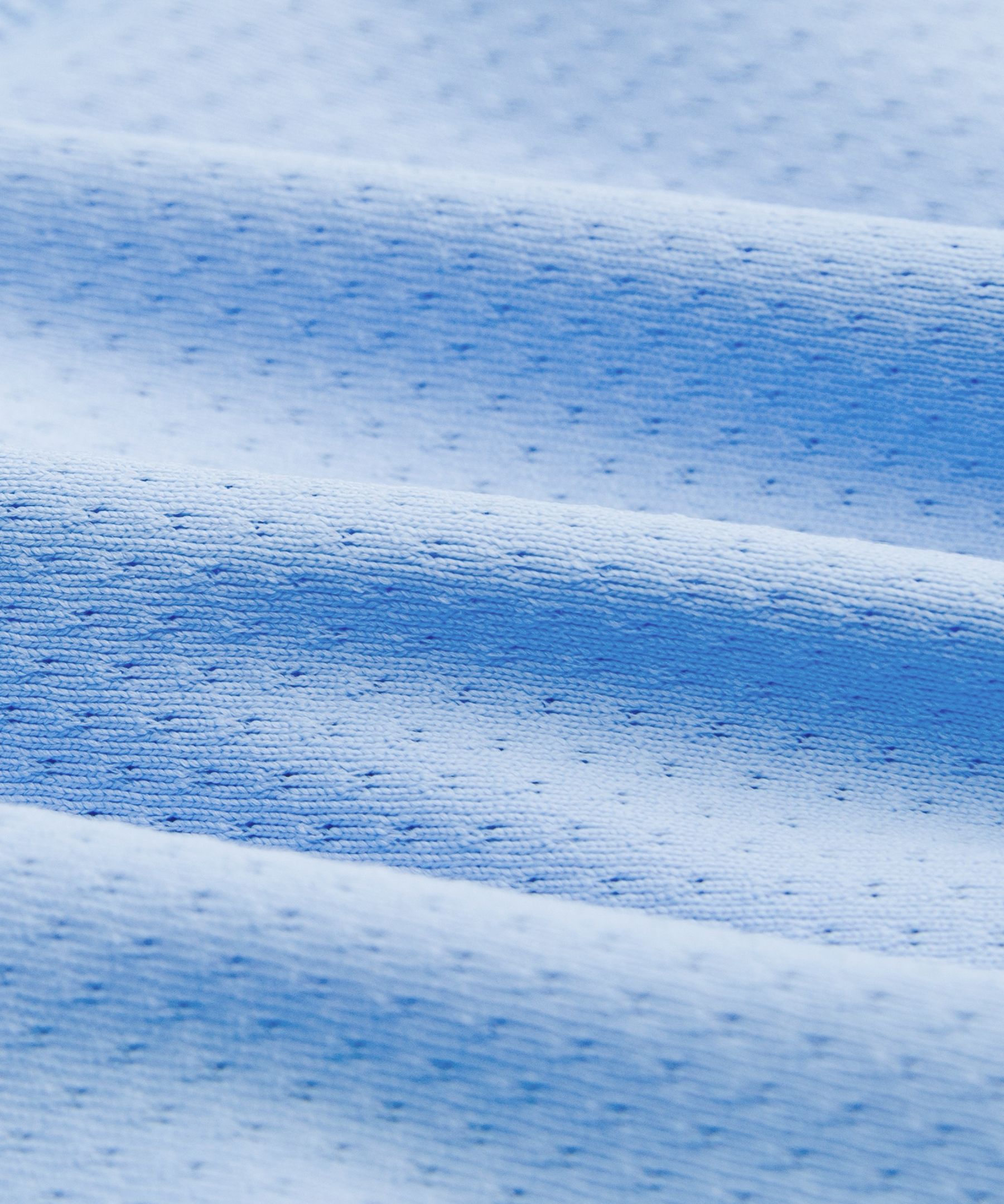 D&eacute;bardeur en maille perfor&eacute;e *Collection SLNSH