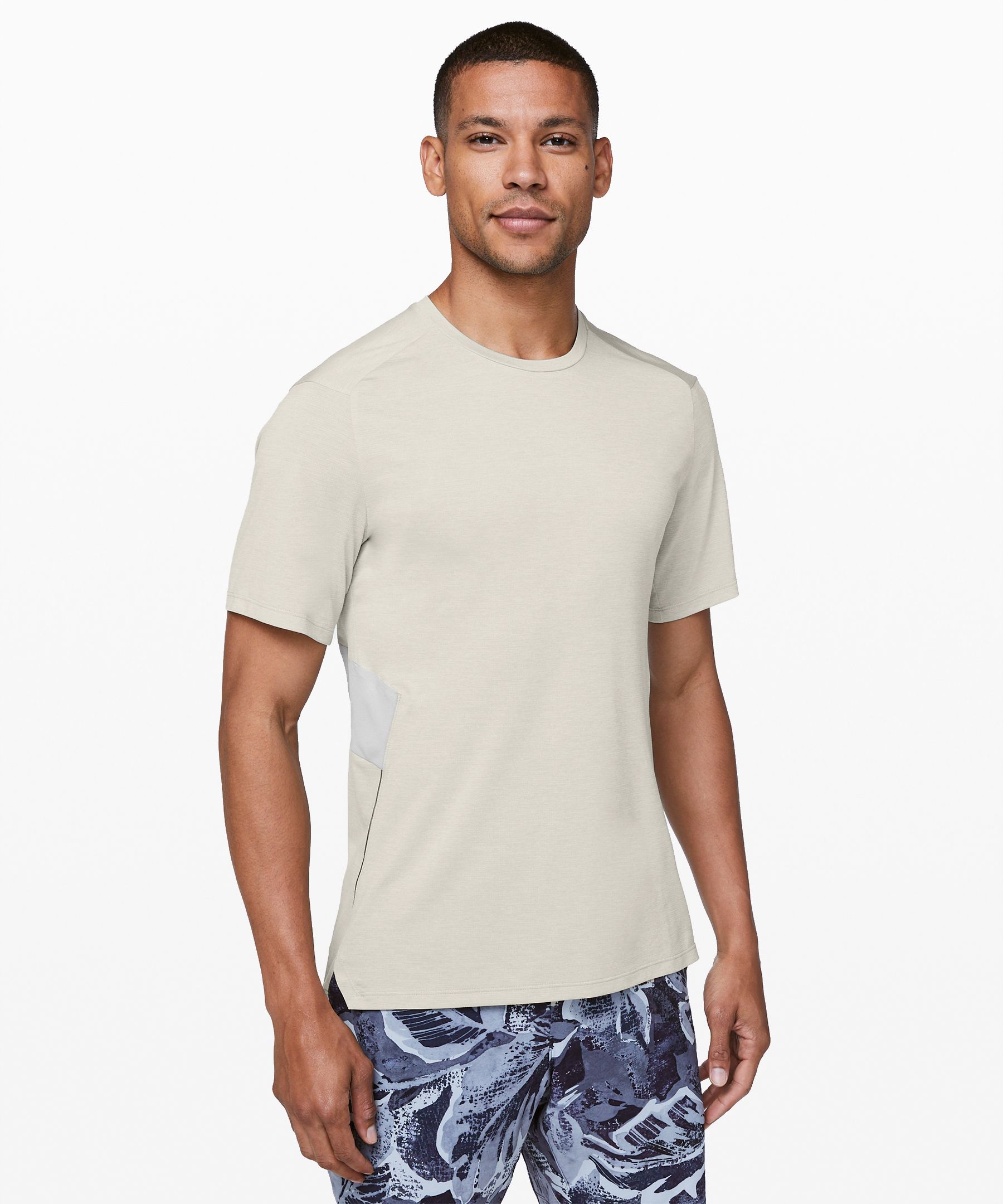 T-shirt Fast and Free