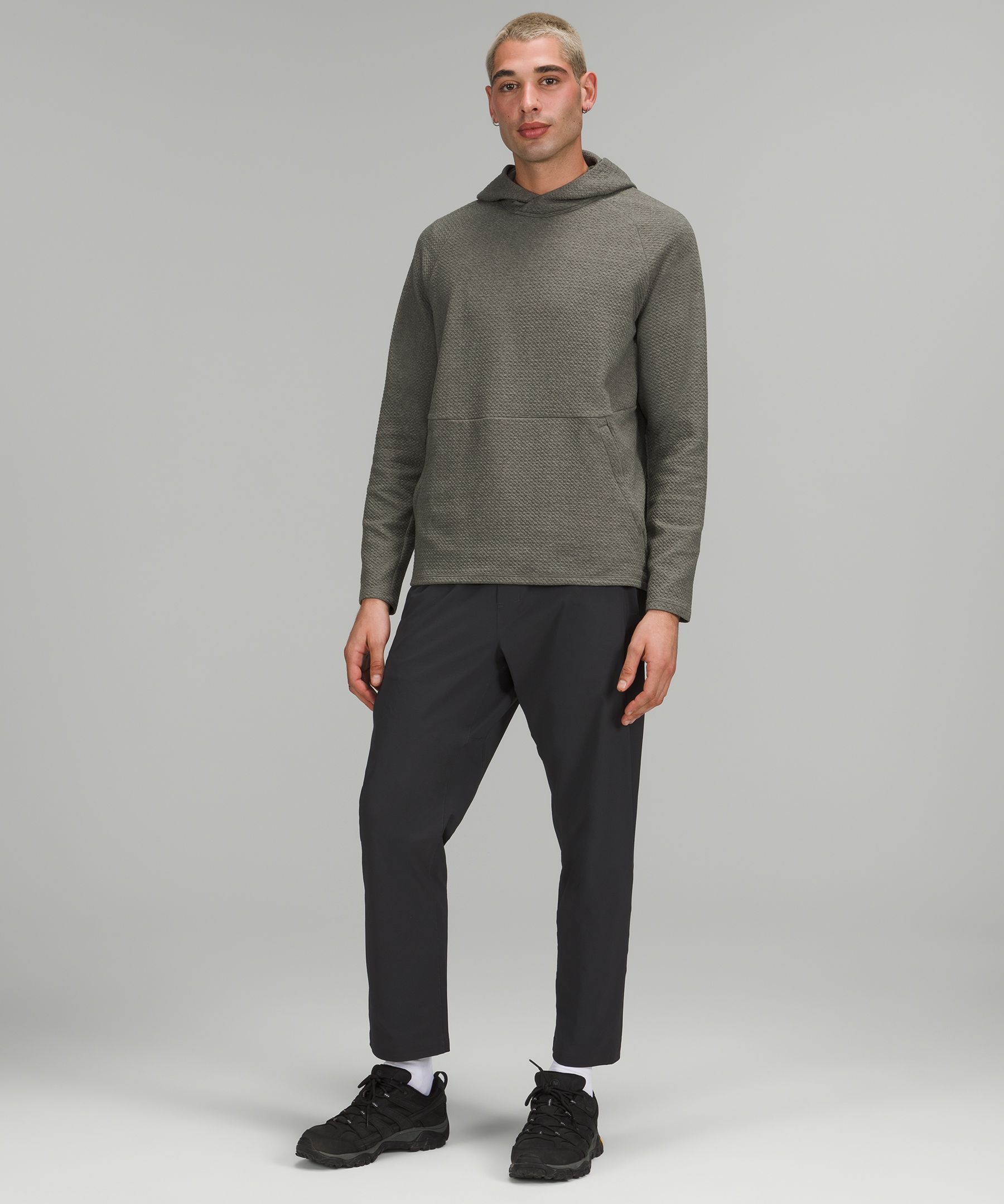 Lululemon still discount at ease pullover