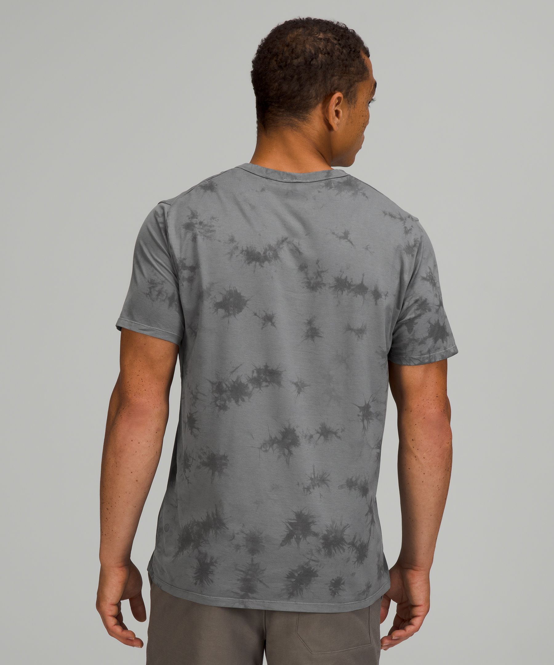 lululemon Fundamental T-Shirt