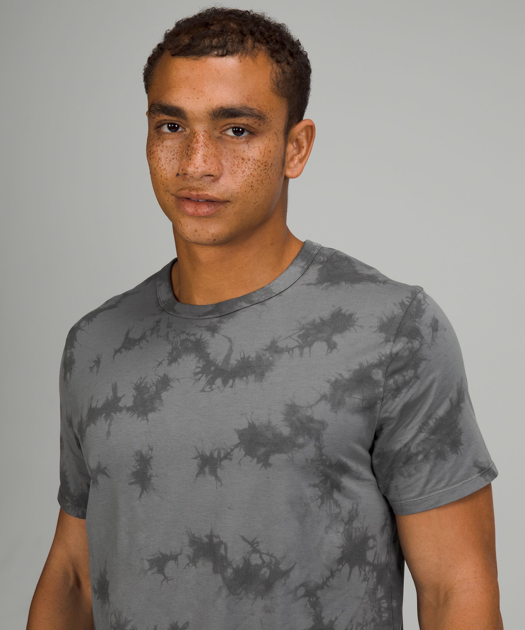 lululemon Fundamental T-Shirt