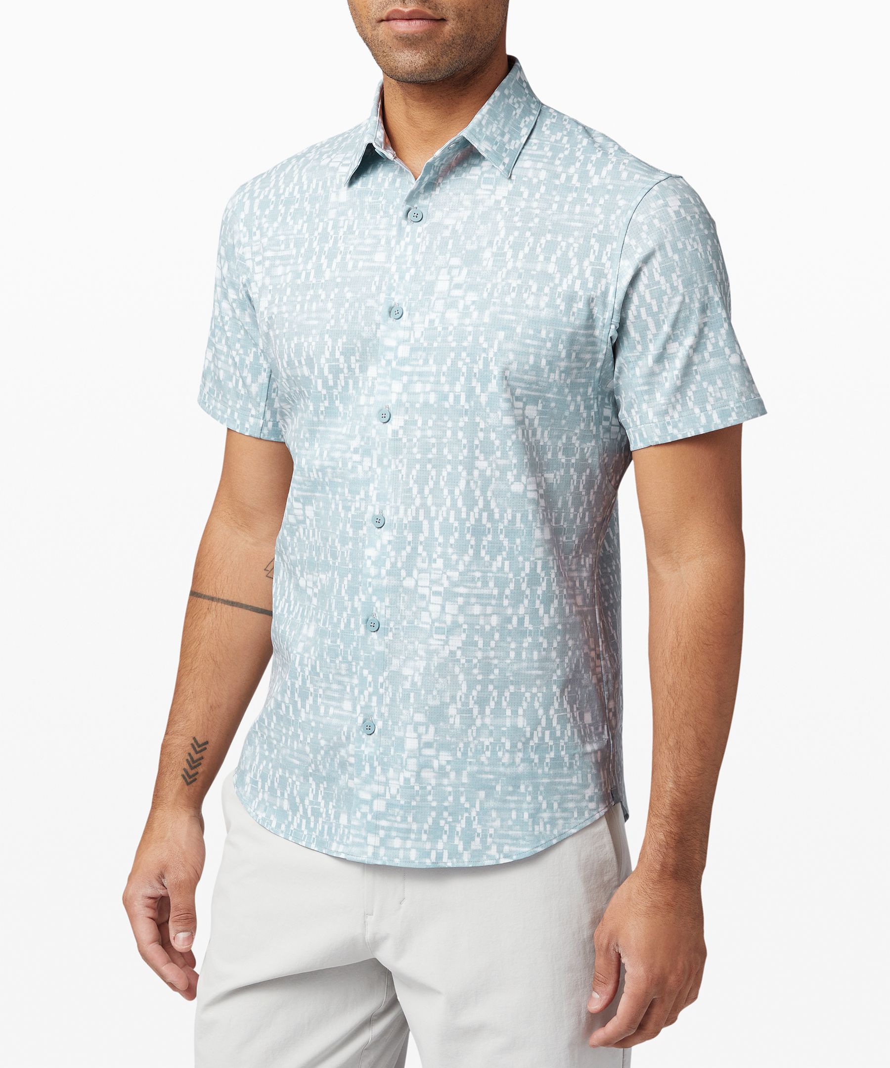 Airing Easy Kurzarm-Shirt mit Knopfleiste