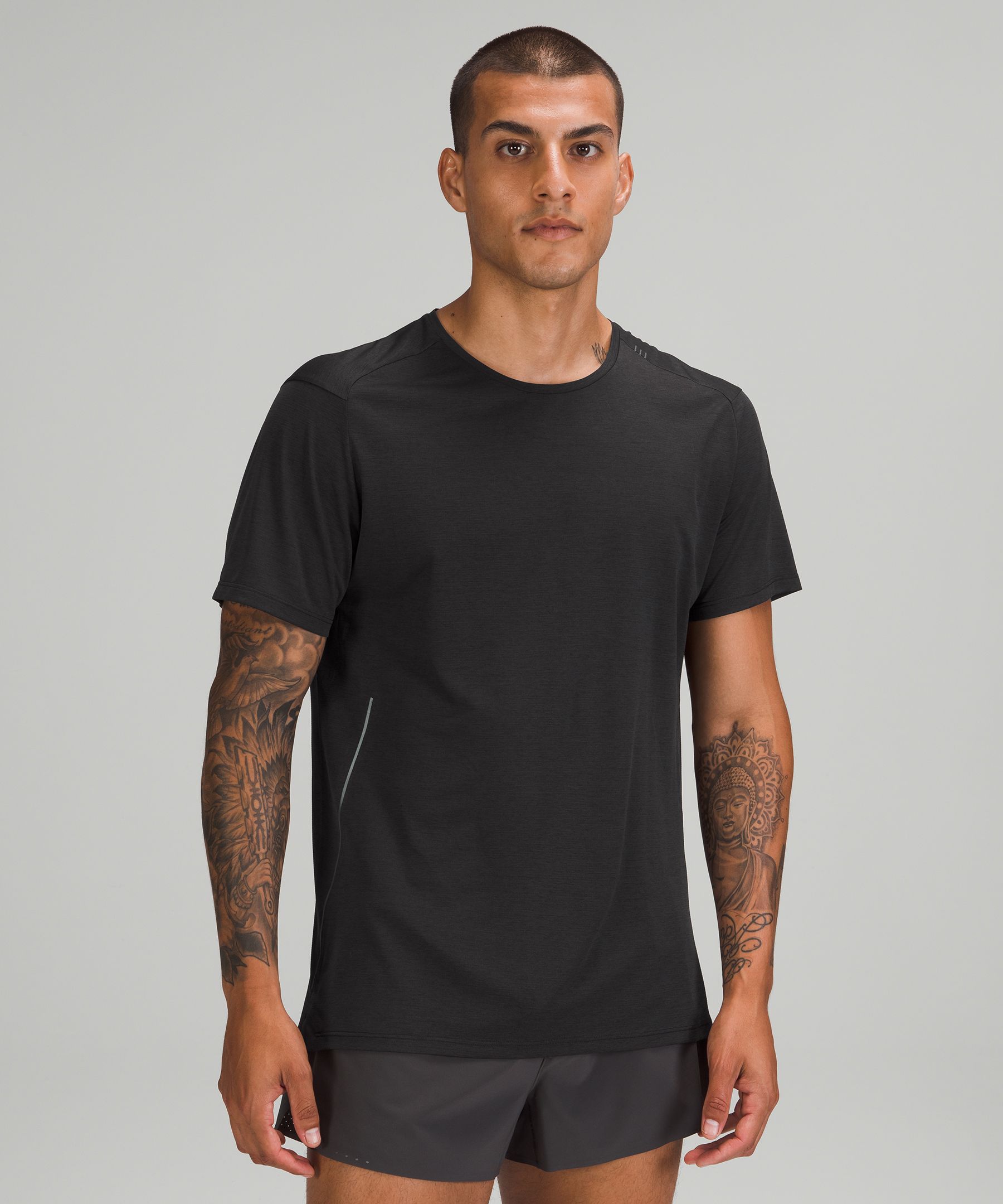 Lululemon athletica Breathelight Mesh Hiking Short-Sleeve Shirt, Men's  Short Sleeve Shirts & Tee's