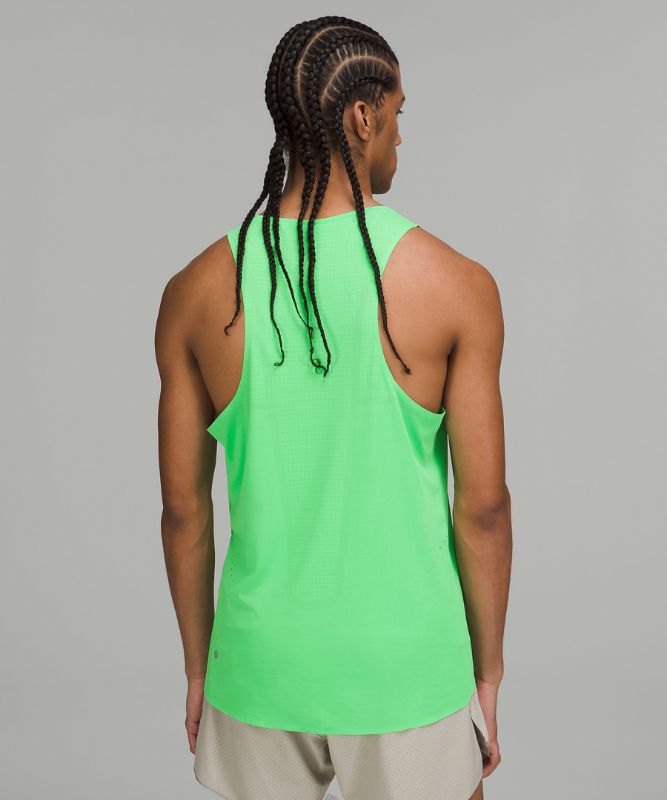 Fast and Free Singlet