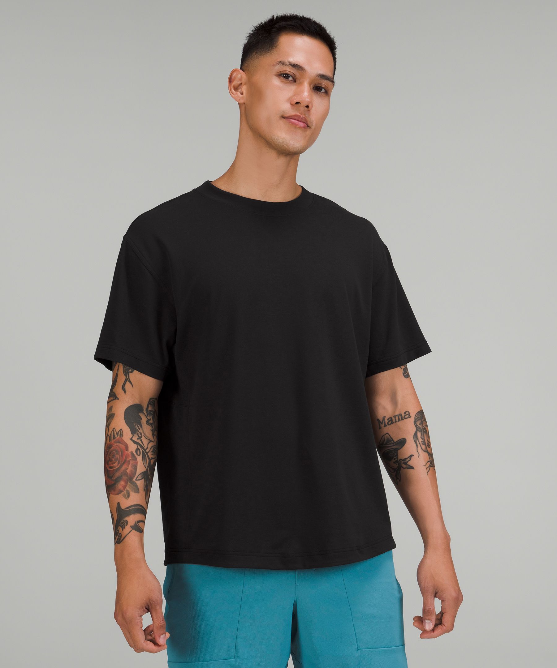 lululemon relaxed fit train short sleeve