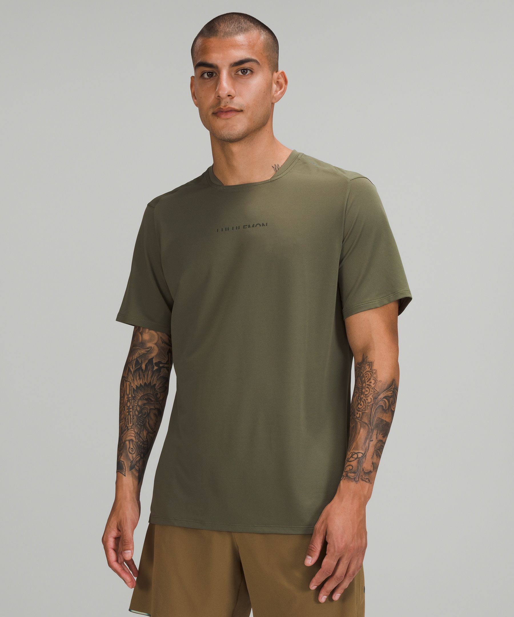 TECHNICAL BERMUDA SHORTS - LIMITED EDITION - Olive green